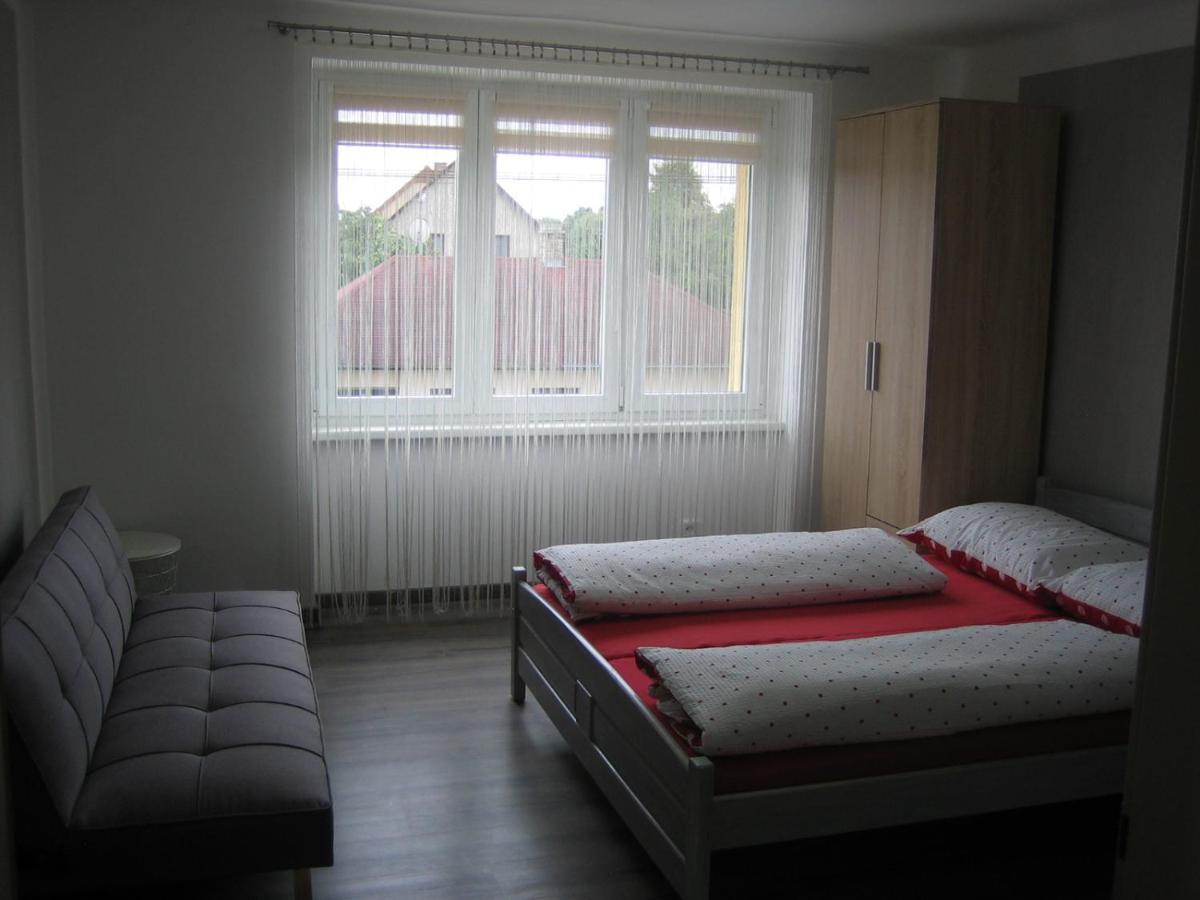 Apartmany Polepy Buitenkant foto
