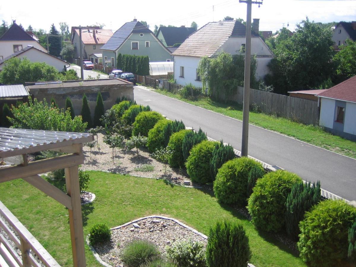 Apartmany Polepy Buitenkant foto